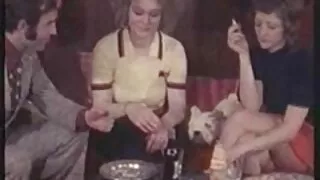 Des hommes sex femme porno baisent une brune anale et deux bites